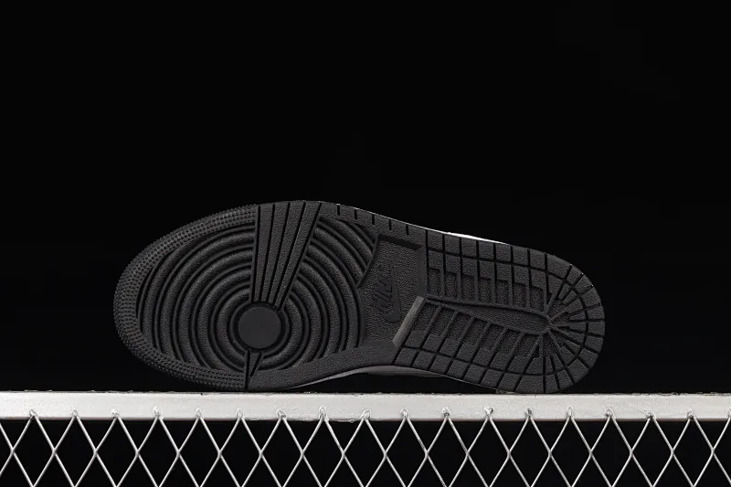 All categories Air Jordan Jordan series basketball shoes Air Jordan 1 Low Z version Air Jordan 1 Low "New Emerald" AJ1 Joe 1 black and white gray 552780-018